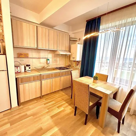 Summerland Seaview *