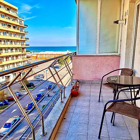 Summerland Seaview Mamaia