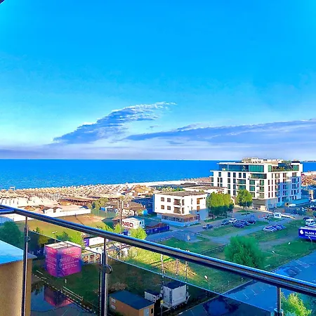 Summerland Seaview Apartment