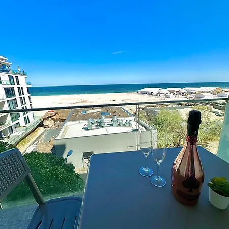 Summerland Seaview Mamaia