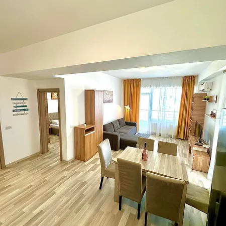 Summerland Seaview Mamaia