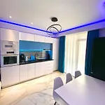Summerland Seaview Mamaia