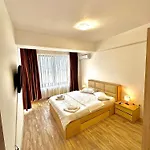 Summerland Seaview Apartamento Mamaia