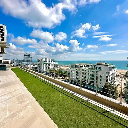 Summerland Seaview Mamaia